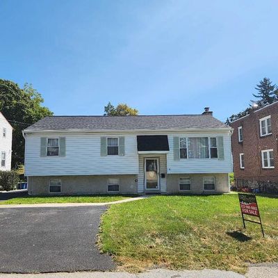 81 3 Rd Ave, Broomall, PA 19008