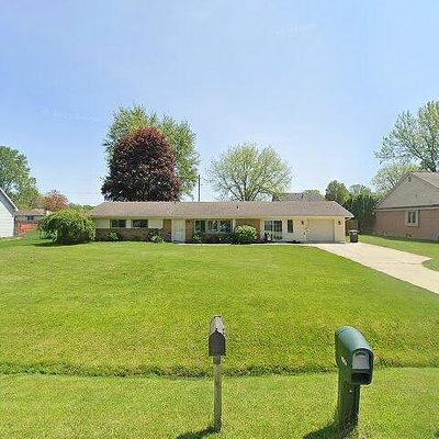 8214 Galloway Dr, Lambertville, MI 48144