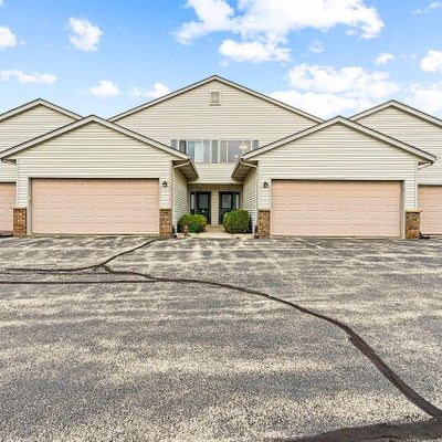 826 Church St #4, Allenton, WI 53002