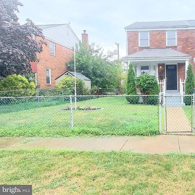 827 Arncliffe Rd, Essex, MD 21221