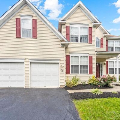 83 Fox Hollow Cir, Pottstown, PA 19464