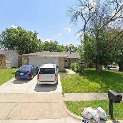 832 Lawndale Dr, Arlington, TX 76017