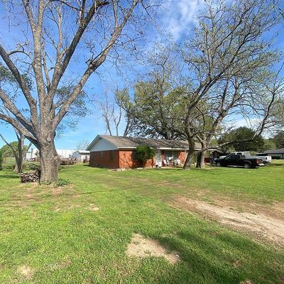 838 S Center St, Buffalo, TX 75831