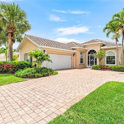 7710 Hernando Ct, Naples, FL 34114