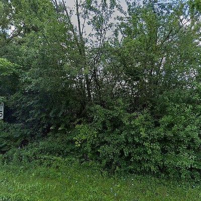 S47 W22285 Lawnsdale Rd, Waukesha, WI 53189