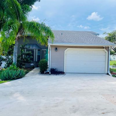 1 Paxford Ln, Boynton Beach, FL 33426