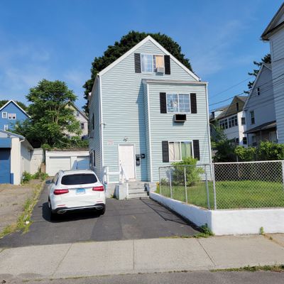 10 Violet St, Waterbury, CT 06704