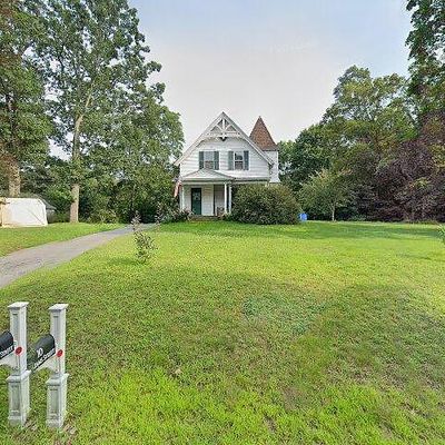 10 Williams St, Upton, MA 01568