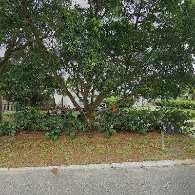 100 Charles Dr, Melbourne, FL 32935