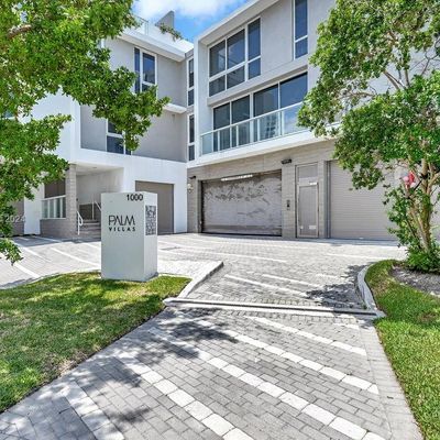 1000 99th St, Bay Harbor Islands, FL 33154