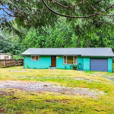 9130 Ray Gray Rd, Granite Falls, WA 98252