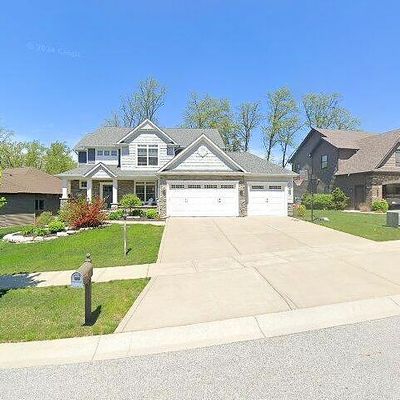 916 Theresa Dr, Crown Point, IN 46307