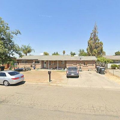 938 W Dove Dr, Visalia, CA 93291