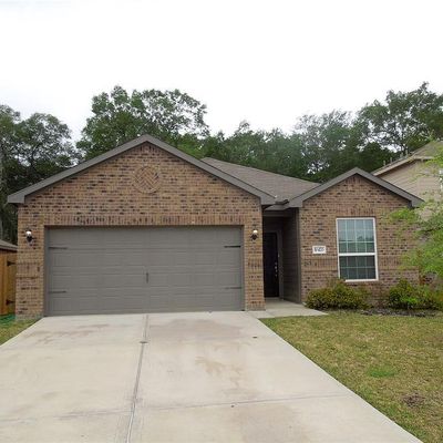 10514 Sweetwater Creek Dr, Cleveland, TX 77328