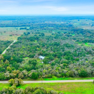 1052 Bugtussle Ln, Luling, TX 78648