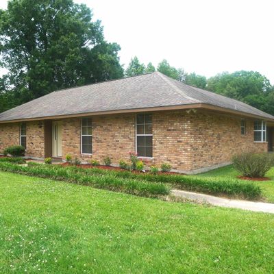 1055 E Flonacher Rd, Zachary, LA 70791