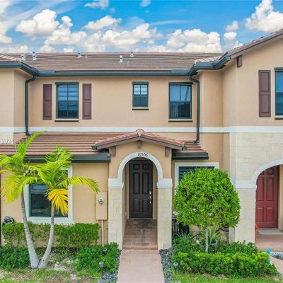 10556 W 32 Nd Ln, Hialeah, FL 33018