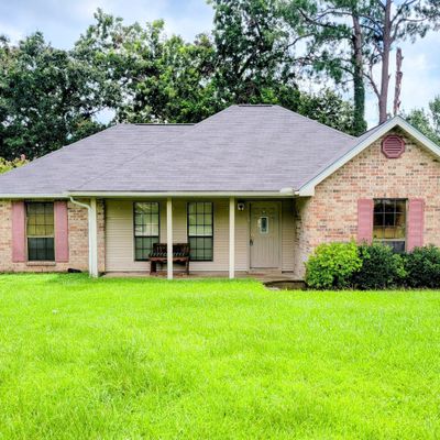 106 Saturn Dr, Lafayette, LA 70501