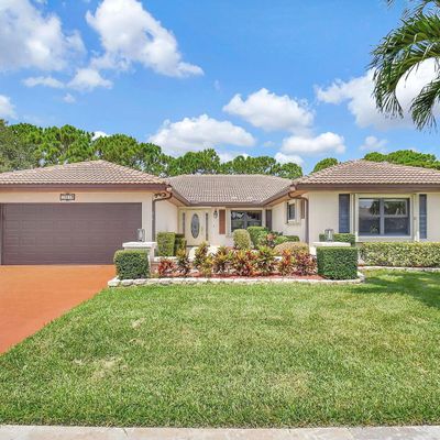 10619 Greentrail Dr S, Boynton Beach, FL 33436