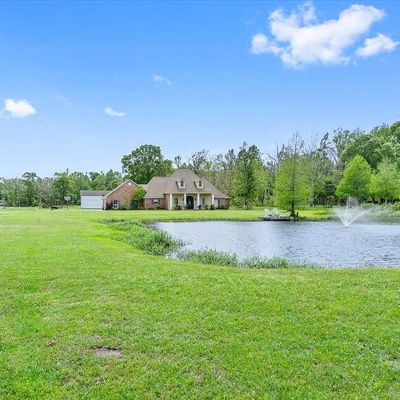 10682 Sims Rd, Denham Springs, LA 70706