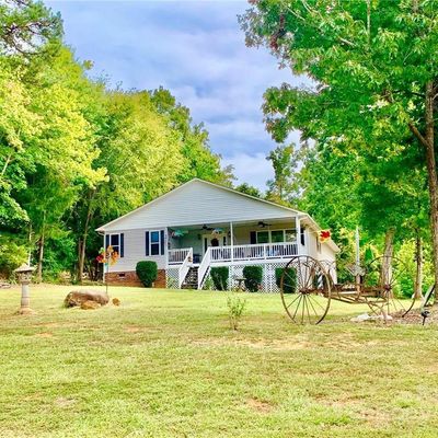 107 Arrowhead Ln, Mount Gilead, NC 27306