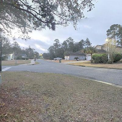 107 Fiddlers Cove Dr, Kingsland, GA 31548