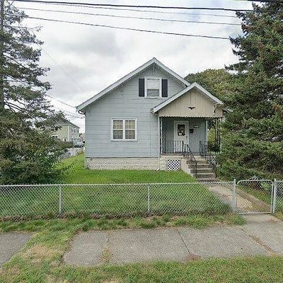 108 Rosemont Ave, Pawtucket, RI 02861