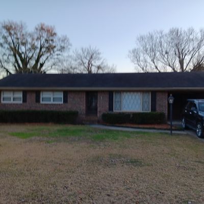 108 Woodmont Dr, Griffin, GA 30224