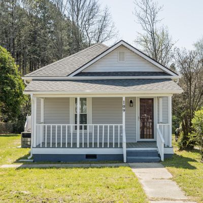 109 W Barbee St, Zebulon, NC 27597