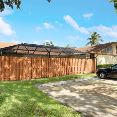 1090 Summit Place Circle, West Palm Beach, FL 33415