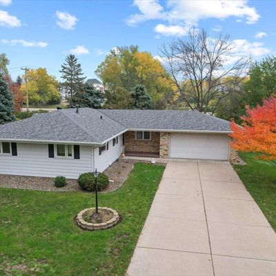 10929 Southview Dr, Burnsville, MN 55337