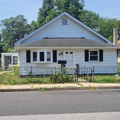 11 Harding Ave, Pennsville, NJ 08070