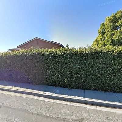 11 Squaw Peak Ln, Carson, CA 90745