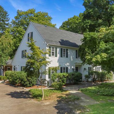 11 Valley Rd, New Canaan, CT 06840