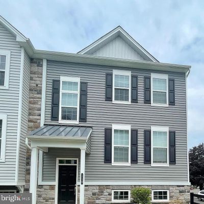 110 Hartzels Ln, Chalfont, PA 18914