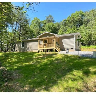 110 Loganberry Ln, Hayesville, NC 28904