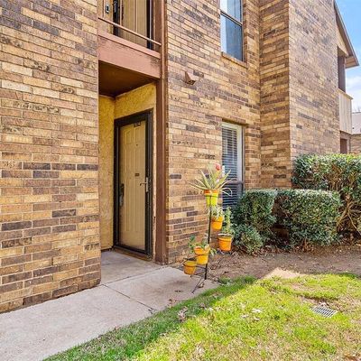 1104 Harwell Drive, Arlington, TX 76011