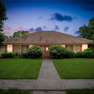 1107 E Palmview St, Gonzales, LA 70737