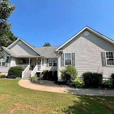 111 Sassafras Ln, Mount Airy, GA 30563