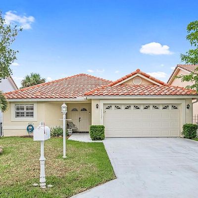 11121 Lakeaire Cir, Boca Raton, FL 33498