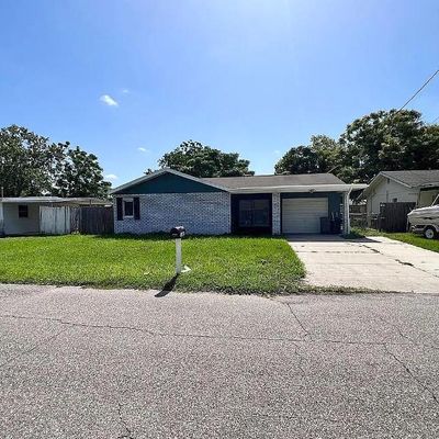 11124 Harding Dr, Port Richey, FL 34668