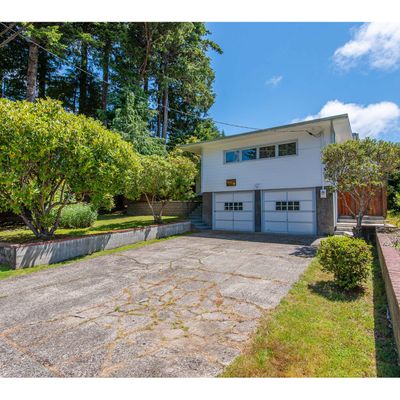 1115 Juniper Ave, Coos Bay, OR 97420