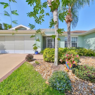 1125 New Winsor Loop, Sun City Center, FL 33573