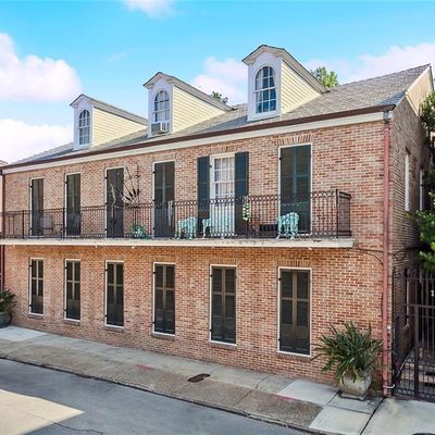 1005 Barracks Street, New Orleans, LA 70116