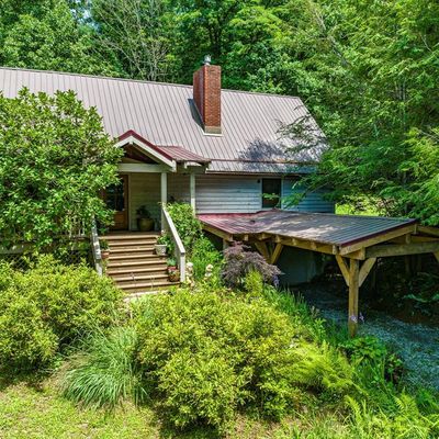 1005 Concho Mountain Road, Cullowhee, NC 28723