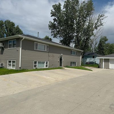 1006 18 1/2 St S, Moorhead, MN 56560