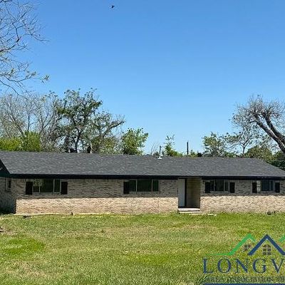 1006 Broadnax St, Daingerfield, TX 75638