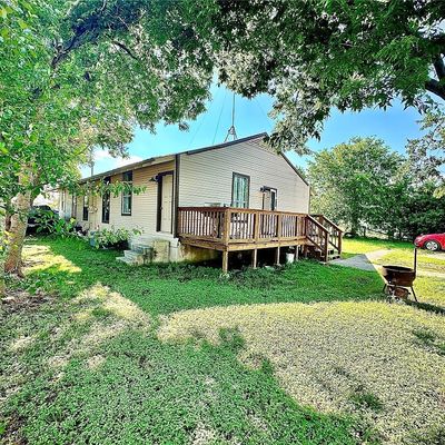 101 Sullivan St, Florence, TX 76527