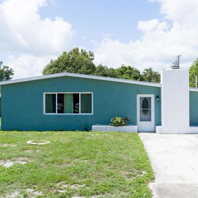 1013 Hispana Ave, Fort Pierce, FL 34982