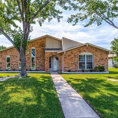 1014 Fair Oaks Dr, Garland, TX 75040